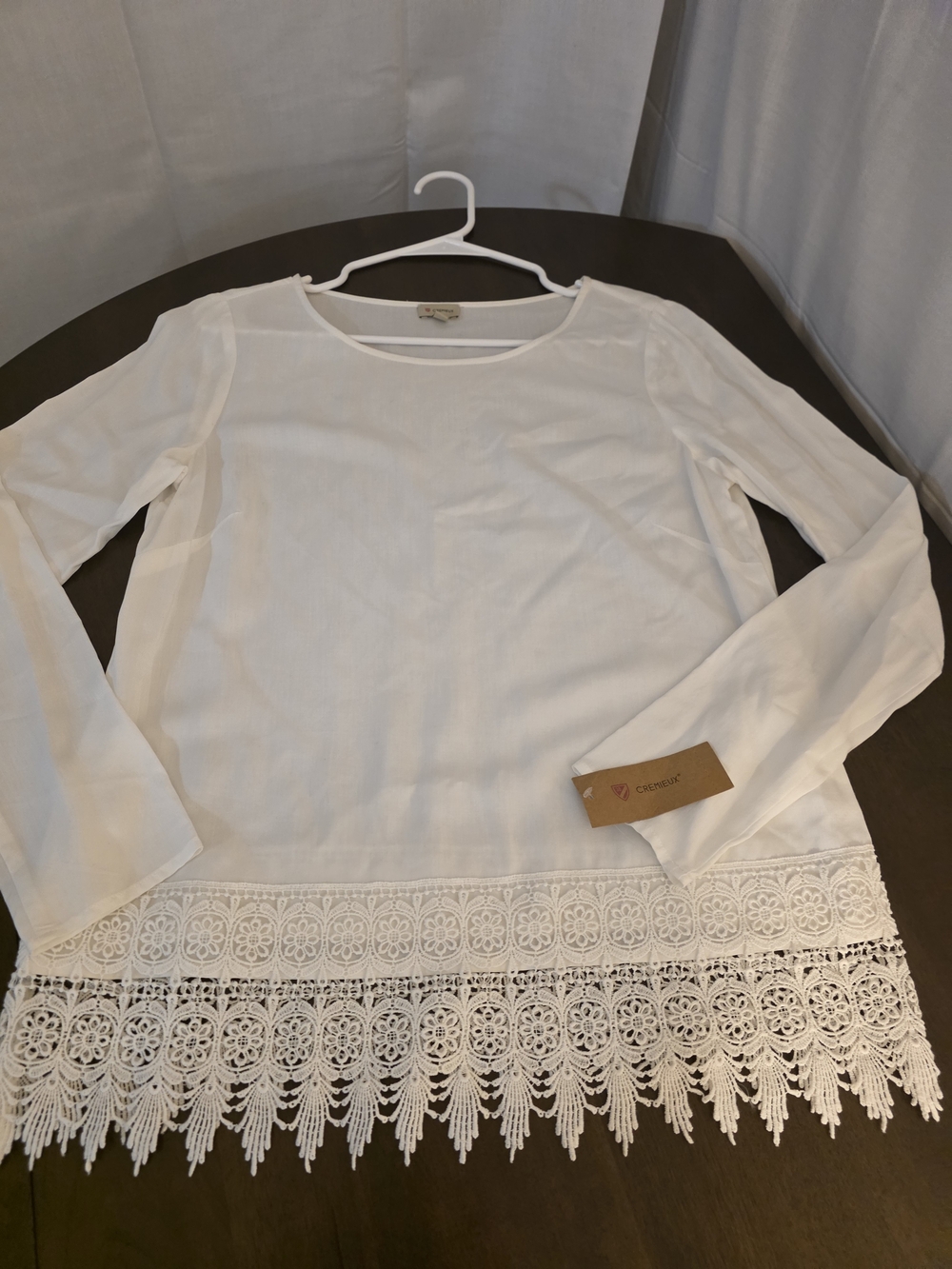Daniel Cremieux "Letty" Cream Long-Sleeve Blouse with Crochet Lace Hem. XS